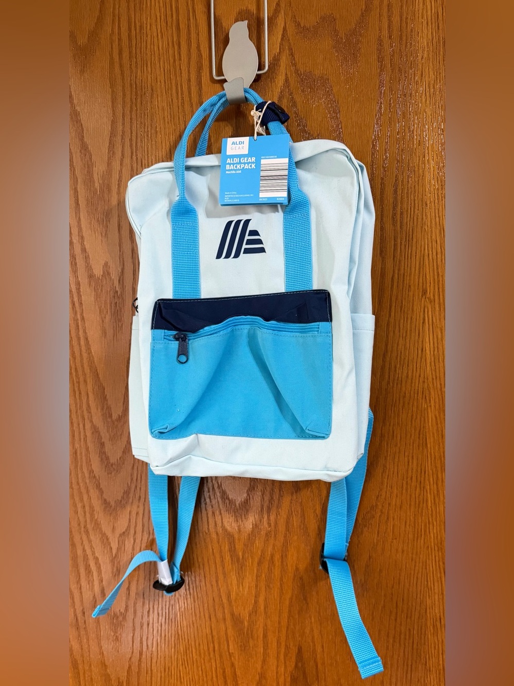 NWT. ALDI Gear Light Blue & Aqua Backpack